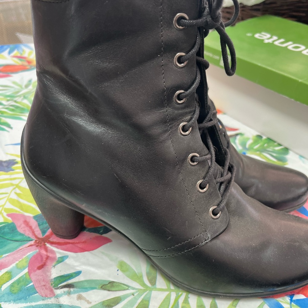 Ecco Black Lace-Up Boots with Sturdy Sole